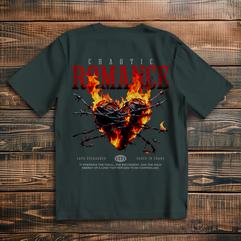Oversize T-Shirt -  Chaotic Romance