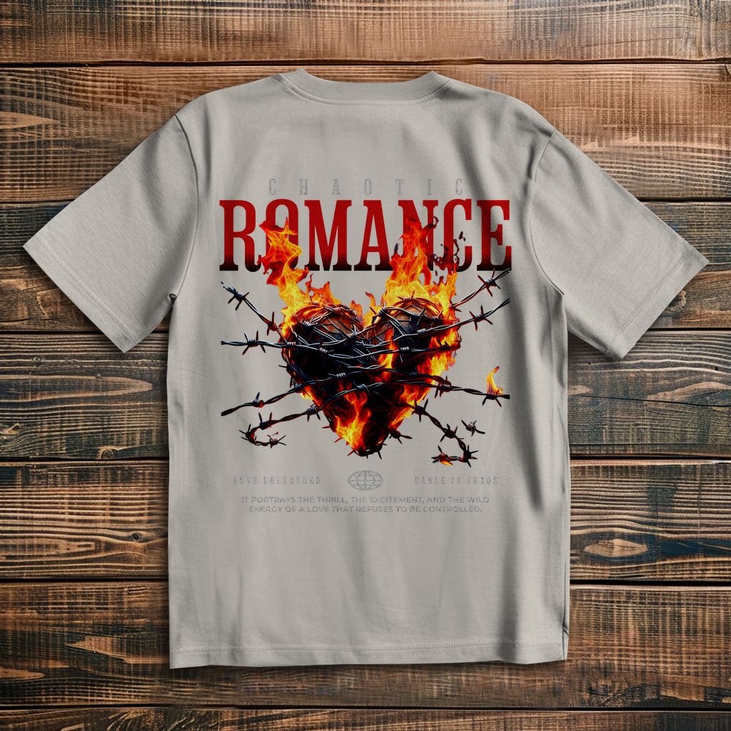 Oversize T-Shirt -  Chaotic Romance