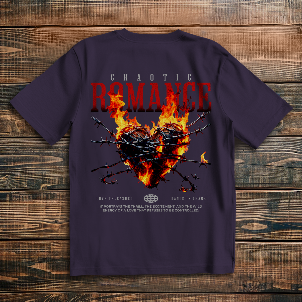 Oversize T-Shirt -  Chaotic Romance